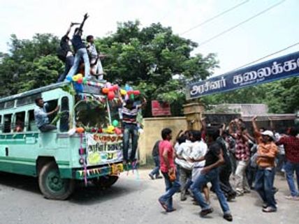 அட்டகத்தி - சென்னையின் புறநகர வாழ்க்கையை மையப்படுத்தி வரும் முதல் படம்!