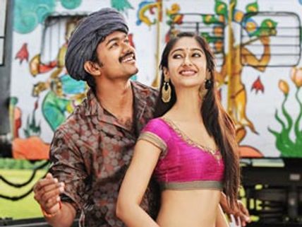 ஷங்கர்- விஜய் கூட்டணியின் முதல் படம் நண்பன் இன்று பிரமாண்ட ரிலீஸ்