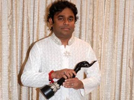 29-வது முறையாக பிலிம்பேர் விருது வாங்கிய ஏ ஆர் ரஹ்மான்!