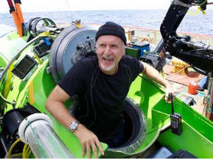 பூமியின் மிக ஆழமான கடலில் தனியாக பயணித்து 'டைடானிக்' இயக்குனர் சாதனை!