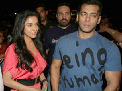 சினிமா தாண்டி நானும் சல்மானும் அவ்வளவு நெருக்கம்... - சொல்கிறார் அசின்