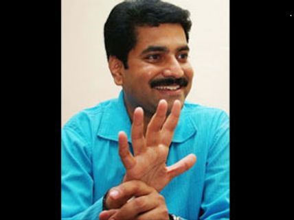 இவரோட அலப்பரைக்கு அளவே இல்லையா?