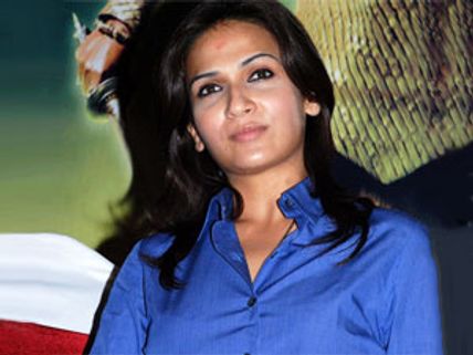 மக்கள் நெஞ்சில் பதிந்த சூப்பர் ஸ்டாரை காலத்தை வென்றவராகக் காட்டவே கோச்சடையான்! - சௌந்தர்யா