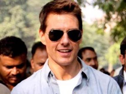 இந்திய உணவகத்தில் மூக்குமுட்ட சாப்பிட்ட டாம் குரூஸ்: டிப்ஸ் மட்டும் ரூ. 6,991 