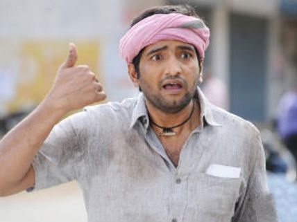 சந்தானம் பிஸி.. கேன்சலான ஷங்கரின் 'ஐ' ஷூட்டிங்