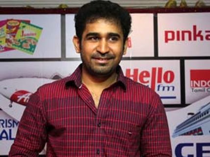 இப்போதைக்கு நானே தயாரிப்பாளர் நானே ஹீரோ... விஜய் ஆன்டனியின் புது ரூட்!