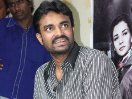 'தாண்டவம்' கதை விவகாரம்...  'தம்' கட்டும் விஜய்!