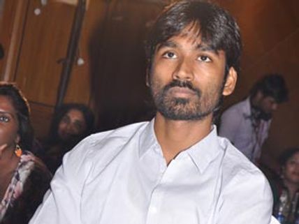 சிகிச்சை முடிந்து மரியான் படப்பிடிப்புக்கு திரும்பினார் தனுஷ்!