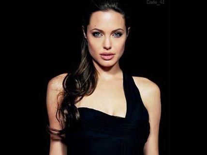 போதும் நடிப்பு... ஒதுங்கும் ஏஞ்சலினா ஜுலி!