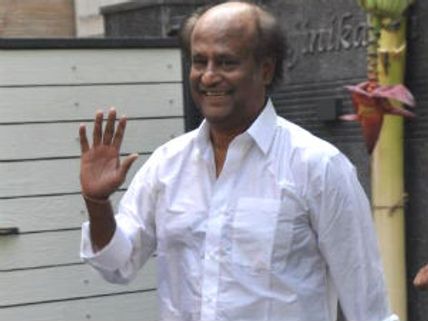  எதையும் நேர்மறையாக  அணுகுங்கள்! - ரசிகர்களுக்கு ரஜினி பிறந்த நாள் செய்தி