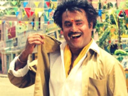 ரஜினி டிக்கெட் கொடுக்கும் ஸ்டைலுக்காக பிற பஸ்களை புறக்கணித்த மக்கள்