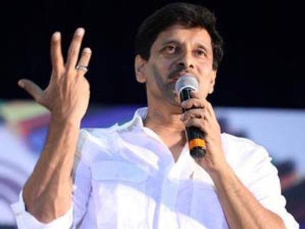 எக்ஸ்ட்ரா பணத்திற்காக இந்தி படங்களில் நடிக்கவில்லை: விக்ரம்