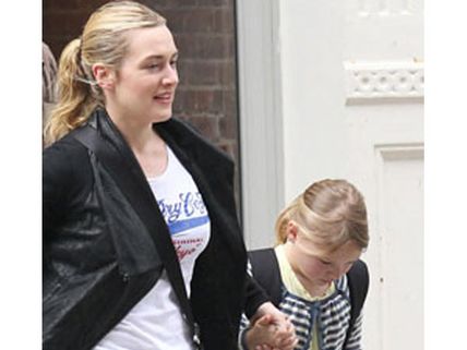 3 காதல்... 3 கணவர்கள்... இப்ப 3வது குழந்தை: இது டைட்டானிக் நாயகியின் அதிரடி!