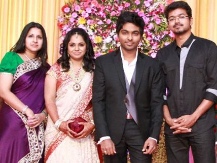 ஜிவி பிரகாஷ்- சைந்தவி திருமண வரவேற்பு: ஏ.ஆர்.ரஹ்மான், லதா ரஜினி, விஜய் வாழ்த்து