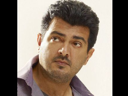 வேலைக்காரர்களுக்கு வீடு கட்டித் தருவதுடன் 2 சக்கர வாகனங்கள் கொடுத்த அஜீத்