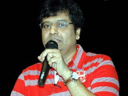 வீடு கட்டுவதற்காக விவசாய நிலங்களை விற்காதீர்கள் - நடிகர் விவேக் வேண்டுகோள்