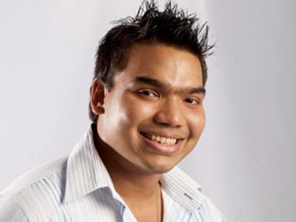 ராஜபக்சே மகனின் பாக்கெட்டை உரசும் தமிழ் நடிகையின் போட்டோ?