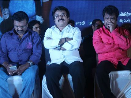 சினிமாக்காரர்களுக்கு கவுரவம் தந்தவர் எம்.ஜி.ஆர்தான் - கேயார் 