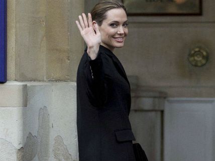 ஏஞ்சலினா ஜூலீயின் சம்பளம் எவ்ளோ தெரியுமா?