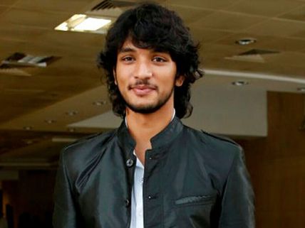 நண்பர்களுடன் போய் படப்பிடிப்பில் தொந்தரவு செய்தேனா? - கவுதம் கார்த்திக் விளக்கம்