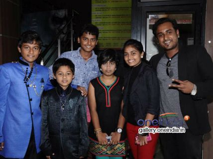 புதியதோர் உலகம் செய்வோம் .. நடிகர்களாக அவதாரம் எடுக்கும் 