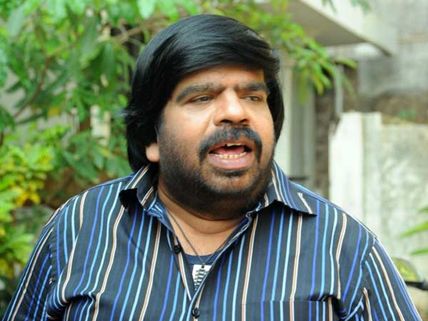 வீராசாமி படத்துல நான் வேட்டி கட்டிதானே நடிச்சேன்... நீங்களும் நடிங்களேன்.. டி.ஆர். பேட்டி!