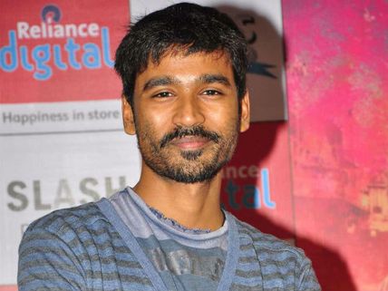 வெற்றிக் களிப்புடன் பிறந்த நாள் கொண்டாடும் 'விஐபி' தனுஷ்