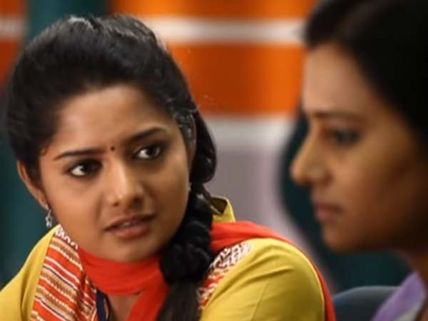 ராஜி – லட்சுமி இடையே விழும் விரிசல்…. ஆபிஸ் சீரியல்