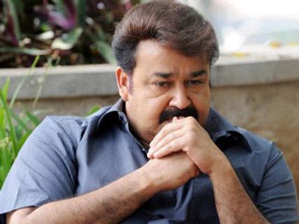 மோகன்லால் மருத்துவமனையில் அனுமதி