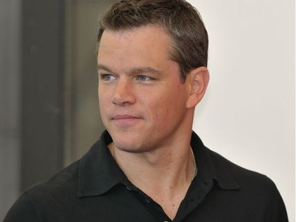 அய்யய்யே, பல வீட்டு 'வெஸ்டர்ன் டாய்லெட்' நீரில் குளியல் போட்ட ஹாலிவுட் நடிகர்