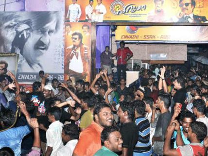 சினிமாக்காரன் சாலை-9: '…அதுவரை, திருட்டு விசிடியில தாராளமா படம் பாருங்க, தப்பில்ல!’