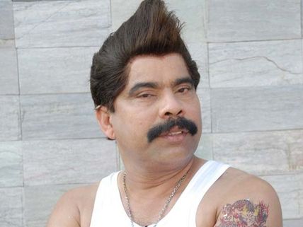 தம்பி சிம்பு வாலை தலன்னு மாத்தி ரிலீஸ் பண்ணு, நிச்சயம் ஹிட்: பவர் அட்வைஸ்
