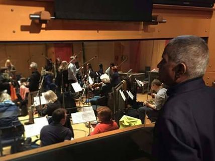 லண்டனில் சிம்பொனி இசைக் குழுவுடன் இளையராஜா!