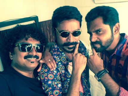 அன்பார்ந்த தனுஷ் ரசிகர்களே... நீங்கள் ஆவலுடன் எதிர்பார்த்த 