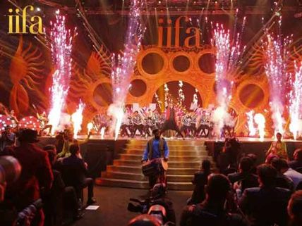 கோலாலம்பூரைக் கலக்கிய ஐஐஎப்ஏ விழா.. விருதுகளை அள்ளிய 