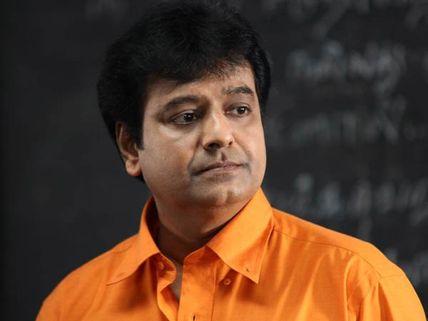 கமலுடன் நான் மோதுகிறேனா.. வருத்தமாக இருக்கிறது - விவேக் மறுப்பு!