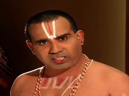 ராமானுஜர் பாக்குறயா? கேட்கும் கருணாநிதி... நழுவும் மாஜிக்கள் 