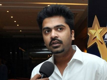 நடிகர் சங்கத் தேர்தலில் என் ஆதரவு சரத்குமார் அணிக்குதான்!- சிம்பு அதிரடி