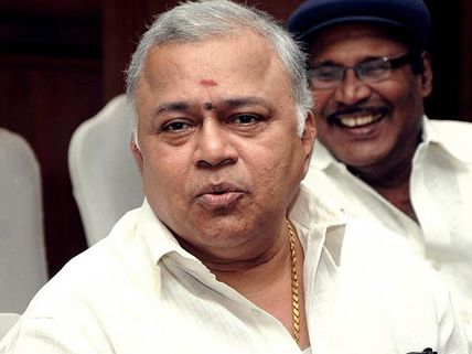 'விஷால் அணியின் ஜாதி, பண அரசியல்.. இது நல்லதுக்கில்ல கண்ணு!' - ராதாரவி பேட்டி