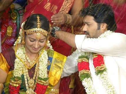 கல்யாணத்தை நிப்பாட்ட மாப்பிள்ளையை கடத்துறதே வேலையா போச்சுப்பா