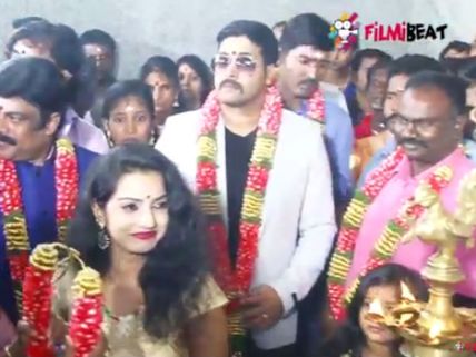 சென்னை டு பாங்கி திரைப்பட பூஜை : வீடியோ 