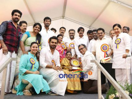 ரணகளத்திற்கு மத்தியிலும் நடிகர் சங்க கூட்டத்தில் மூத்த கலைஞர்களுக்கு விருது 