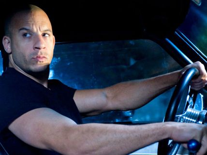 ரஜினி, விஜய் பட டிரெய்லர் சாதனையை எல்லாம் தூக்கி சாப்பிட்ட ஹாலிவுட் பட டிரெய்லர் 