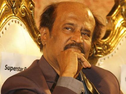 என் பிறந்தநாளை கொண்டாட வேண்டாம்: ரசிகர்களுக்கு ரஜினி வேண்டுகோள் 