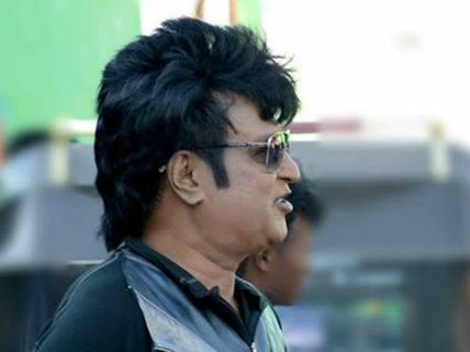 2.0 படப்பிடிப்பில் விபத்து... ரஜினி காலில் காயம்!