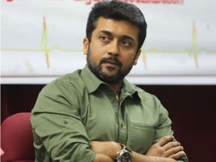 திரைப்படங்களை விமர்சிப்பதை விட்டுவிட்டு நாம் கல்வியை பற்றி பேச வேண்டும்!– சூர்யா! 