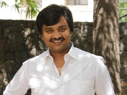 அத்தையின் சொத்து, கட்சி, பதவி வேணும்... தண்டனை மட்டும் வேணாமா தீபா, தீபக்? - நடிகர் ஜீவா 