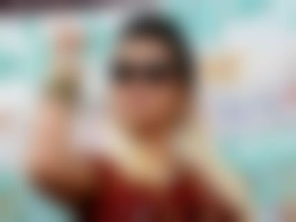 தினமும் 10 இயக்குனர்கள் நச்சரிப்பு: திகைக்கும் சின்ன நம்பர் நடிகை 