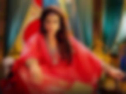 முதலில் ரசிகர் மன்றம், அடுத்து அரசியல்: சர்ச்சை நடிகையின் அடேங்கப்பா திட்டம் 