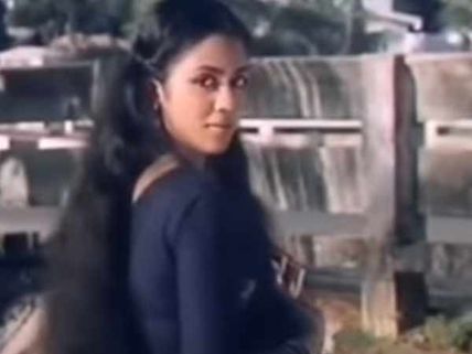 விழிகள் மேடையாம் இமைகள் திரைகளாம்!